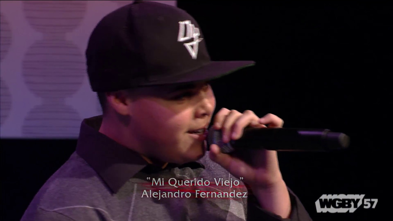 Young performer Axel Cabrera from La Voz Kids dedicates his performance of Mi Querido Viejo by Alejandro Fernandez to his father.